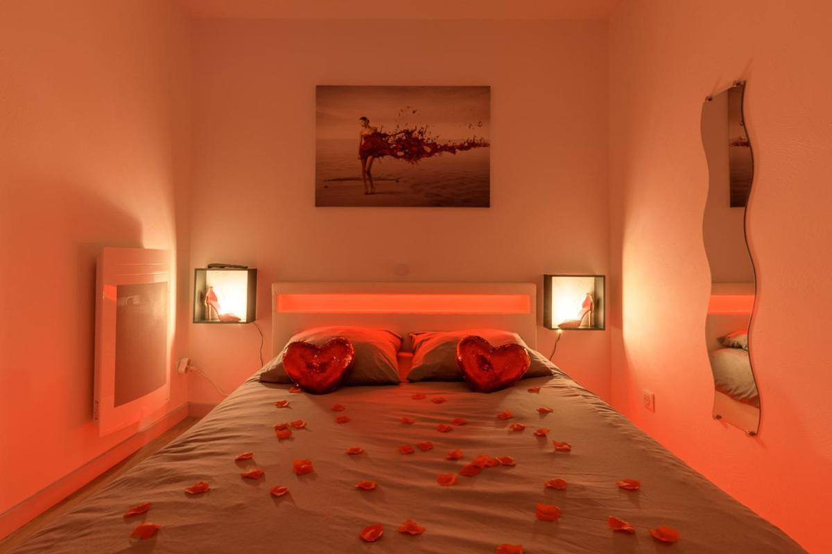 Love Room - Suite Romantique Avec Spa Privatif Le Puy-en-Velay Экстерьер фото