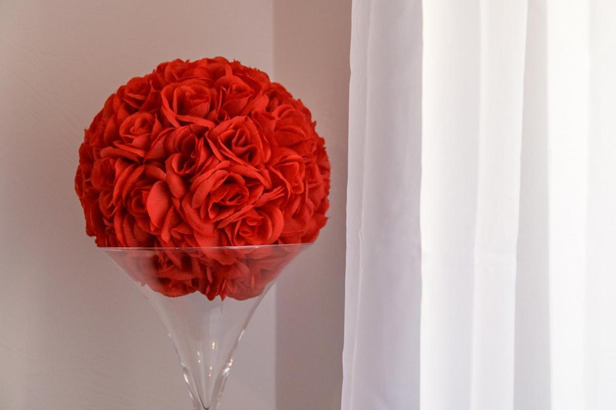 Love Room - Suite Romantique Avec Spa Privatif Le Puy-en-Velay Экстерьер фото