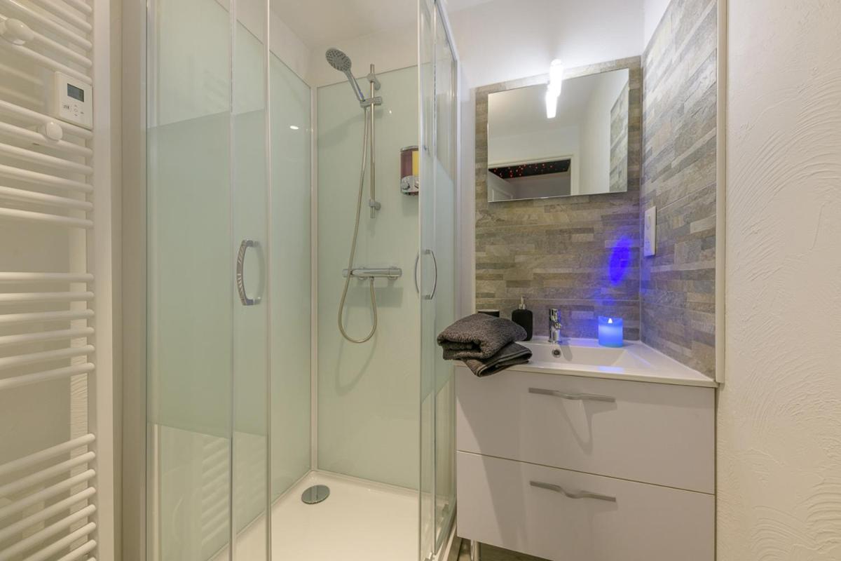 Love Room - Suite Romantique Avec Spa Privatif Le Puy-en-Velay Экстерьер фото