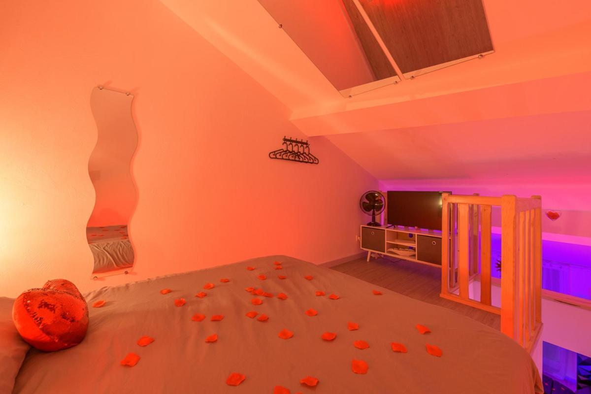 Love Room - Suite Romantique Avec Spa Privatif Le Puy-en-Velay Экстерьер фото